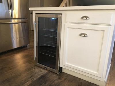 Whynter BR-130SB Beverage Refrigerator with Internal Fan, Black/Sta... BRAND NEW