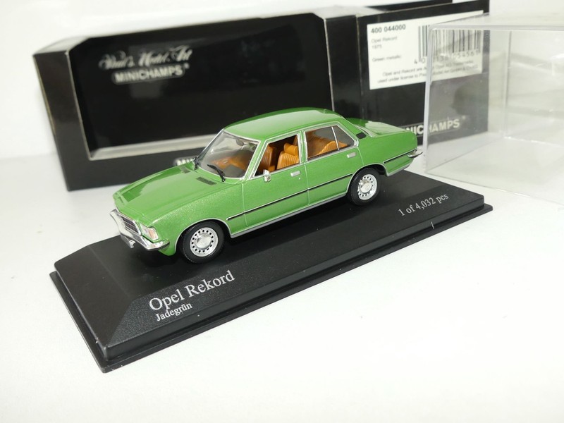 Opel Rekord D 1975 Vert Minichamps 1:43