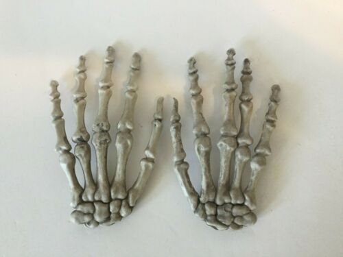 6" Plastic Hand Skeleton Halloween Props Decoration Left and Right HH