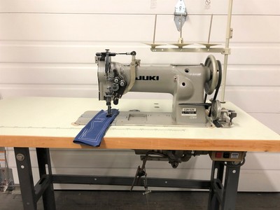 JUKI LUH-526 2 NEEDLE WALKING FOOT SPLIT BAR 1/4  110V INDUSTRIAL SEWING MACHINE