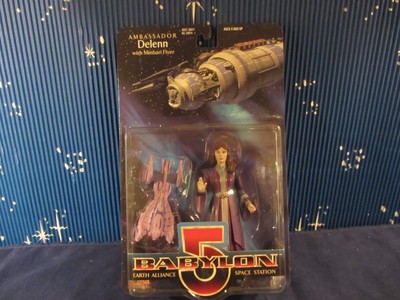 Babylon 5 ,  Ambassador Delenn with Minbari Flyer  NOC  (1216DJ63)  20014