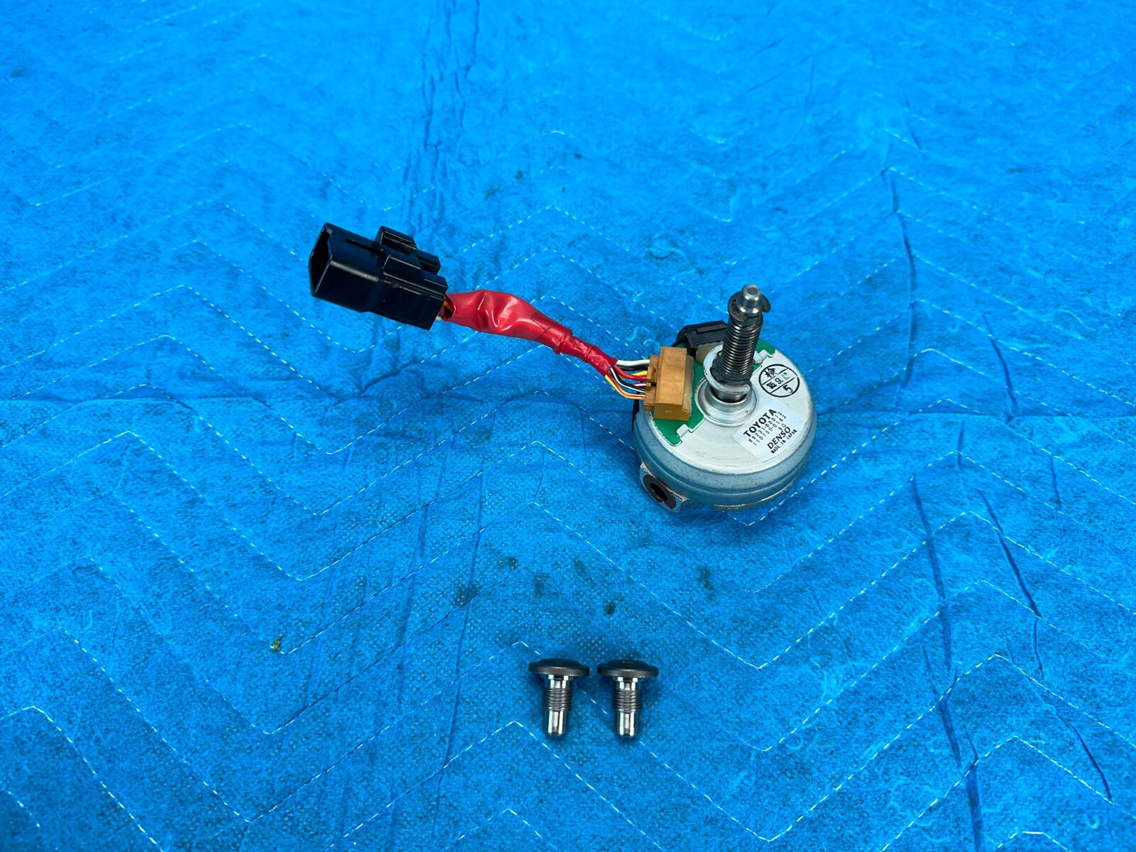 Toyota Land Cruiser LX470 Steering Column Power Tilt Motor