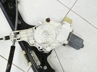 BMW E87 1er 116i LCI 07-13 5T Fensterhebermotor Links Vorne BMW E87 1er 116i LCI 07-13 21.07.2008 6927027... Vorschau 5