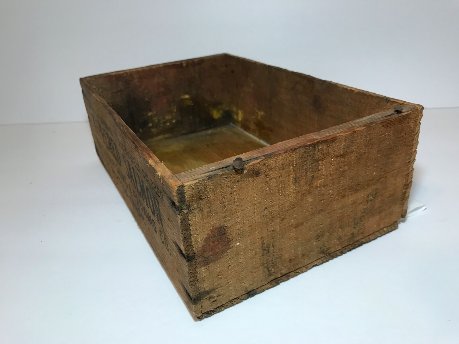 VINTAGE  WOODEN CRATE SAN JUAN FISH CO SEATTLE WA ADVERTISING