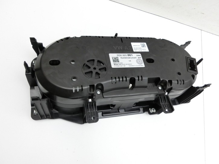 VW Golf 7 VII 5G 12-17 TSI 1,4 103KW Kombiinstrument Tacho VW Golf 7 VII 5G 12-17 22.11.2013 5G0920861 2498164-08... Vorschau 4