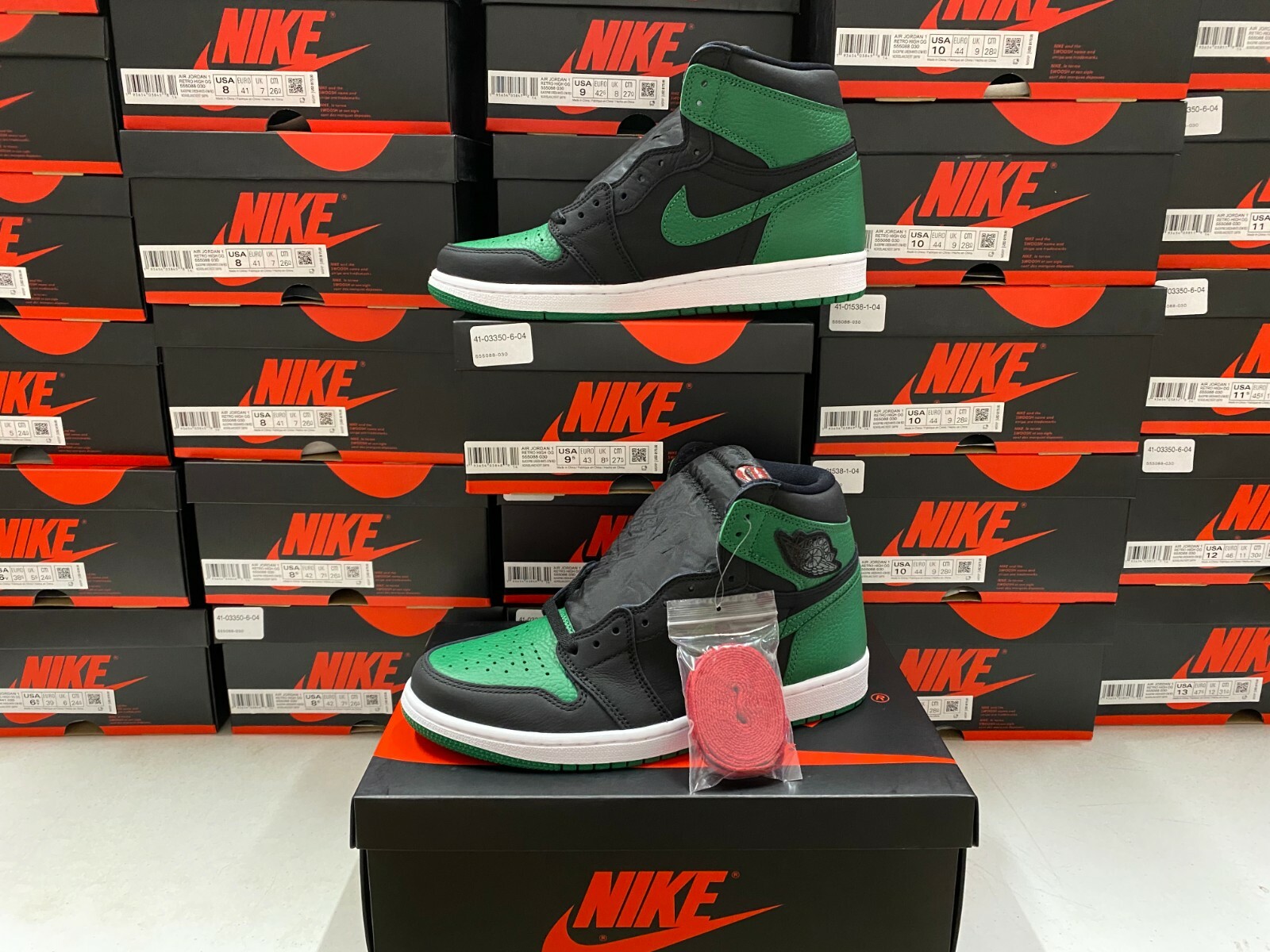 air jordan 1 retro high black green & red