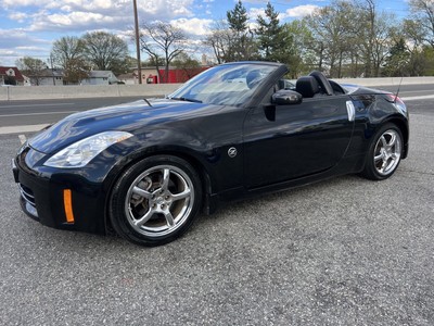 Owner 2008 Nissan 350Z Convertible Black RWD Automatic ROADSTER