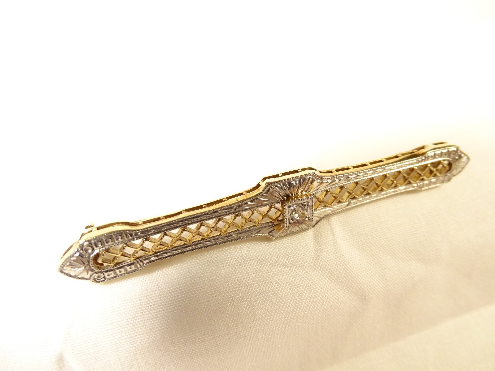 Antique Beautiful 14 K Gold Old European Cut Diamond Art Deco Wide Pin Brooch