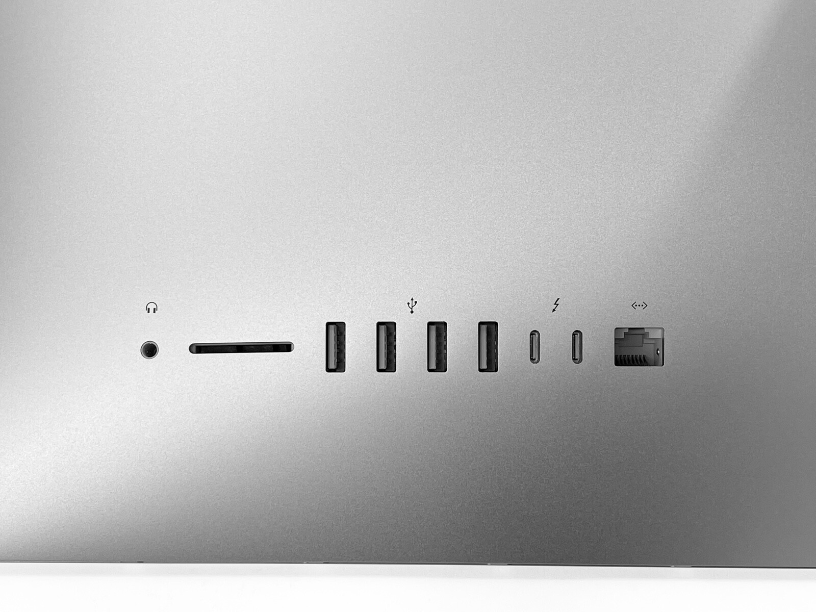 2020 Apple iMac 5K 27-inch 3.3GHz 6-Core i5 / 64GB RAM / 1TB 2020 Apple iMac 5K 27-inch 3.3GHz 6-Core i5 / 64GB RAM / 1TB