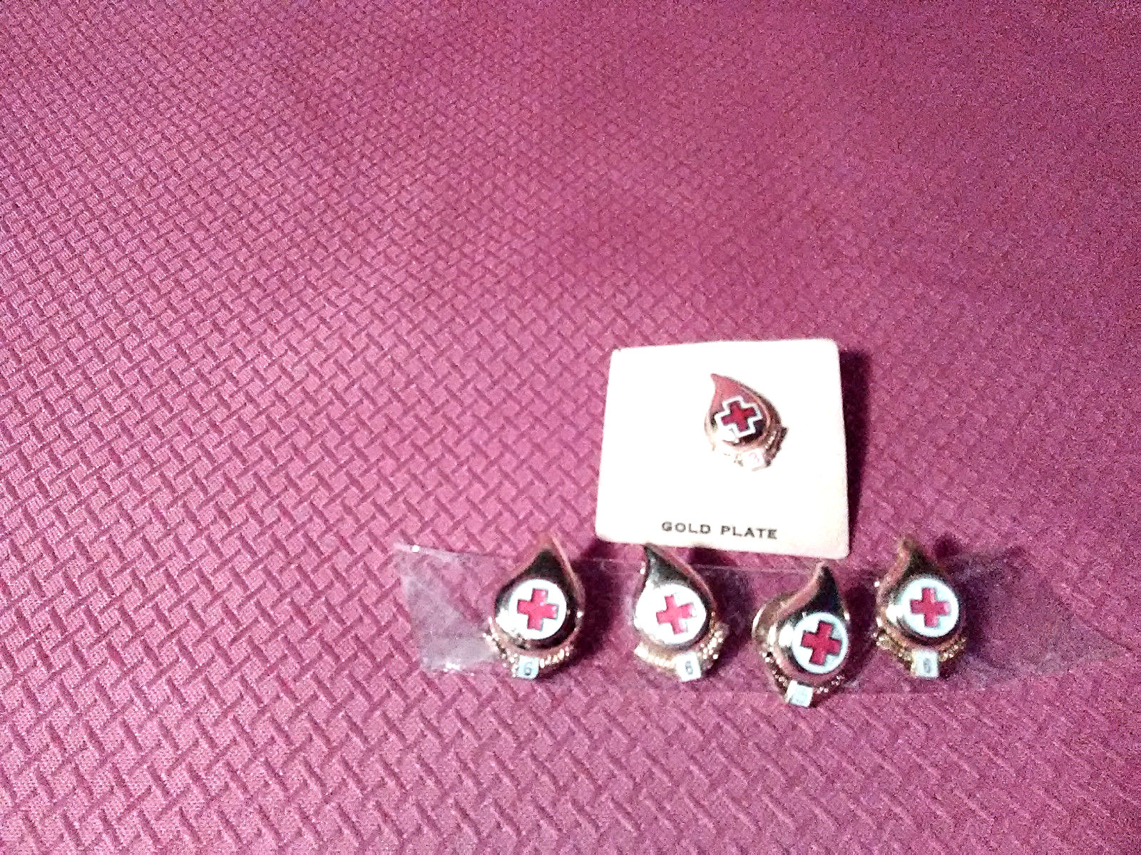 VINTAGE Lot Of 5 Gold Plated Red Cross 6 5 & 3 Galloon Blood Drop Donor Pins