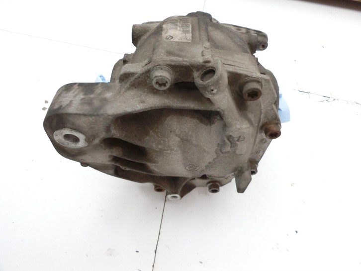 BMW 525d F10 13-17 2,0d 160KW Differential Hinterachsgetriebe Hinten I=2.93 BMW 525d F10 13-17 27.02.2014 7584451... Bild 5