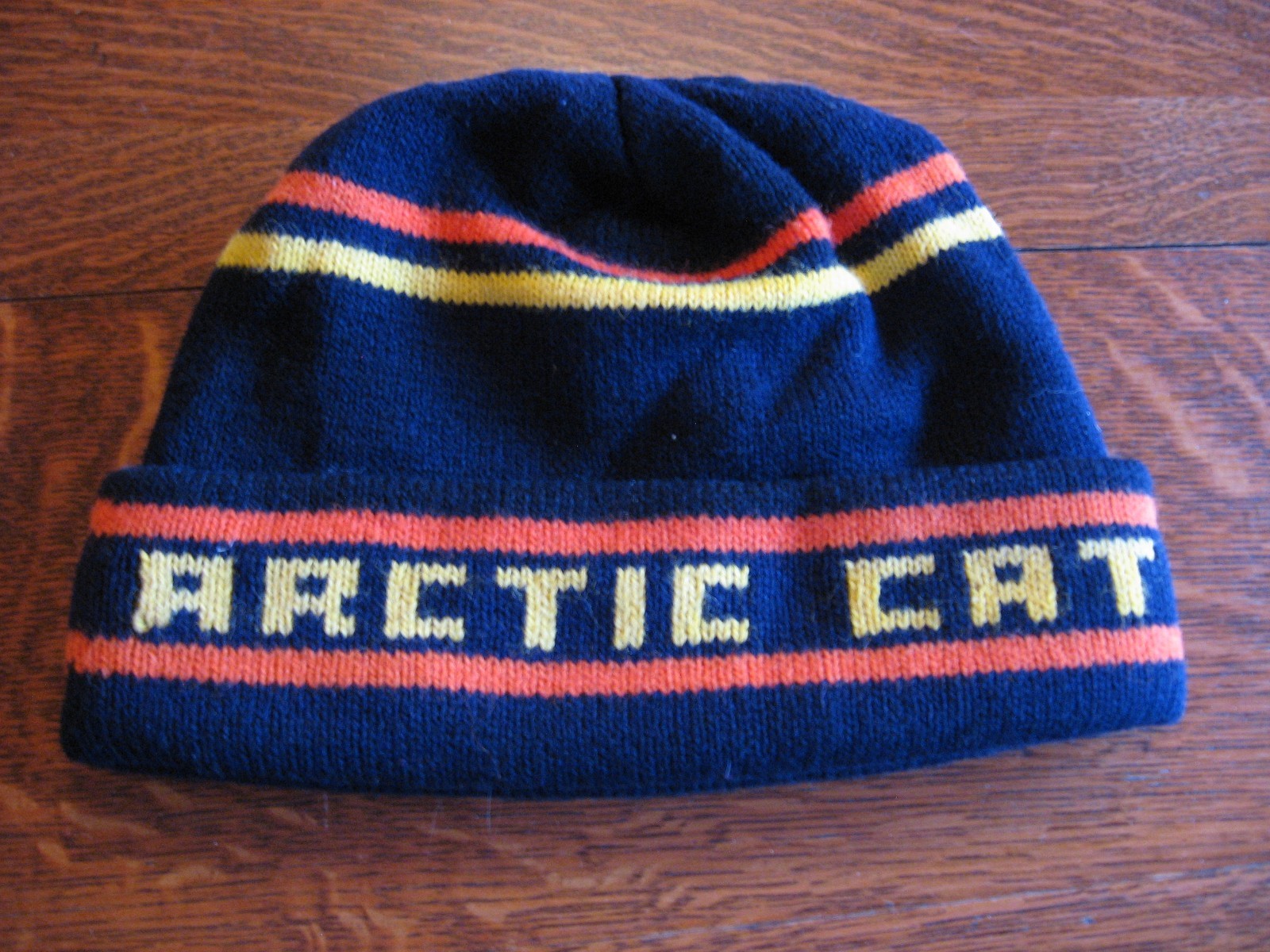 Vintage Arcitic Cat Knit Hat/Cap