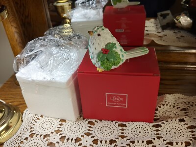 New NIB Lenox SNOW BIRD with Holly & Berries 866761 Retired hard to find