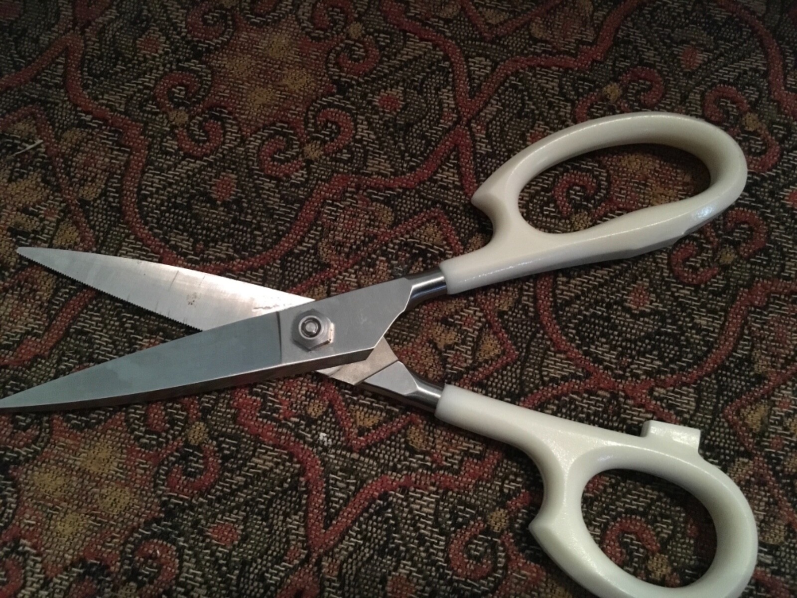 CUTCO WHITE Kitchen Scissors Take Apart Shears #77 USA *NICE CONDITION*