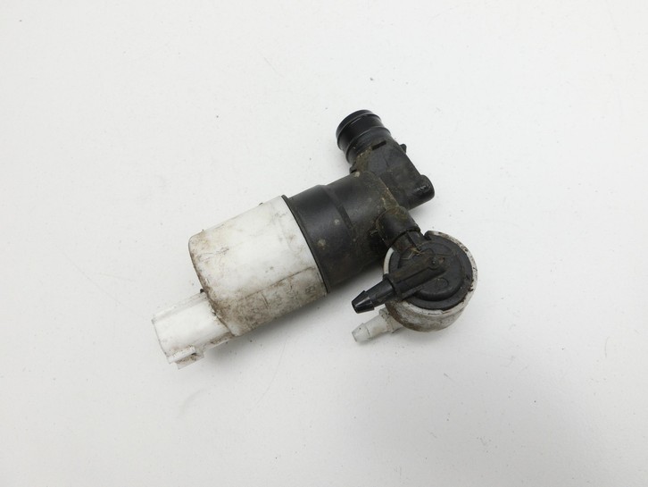 Volvo V60 D4 10-13 Waschwasserpumpe Wischwasserpumpe Waschpumpe Vorne Volvo V60 D4 10-13 24.03.2011 3M21-17K624-AA... Vorschau 3