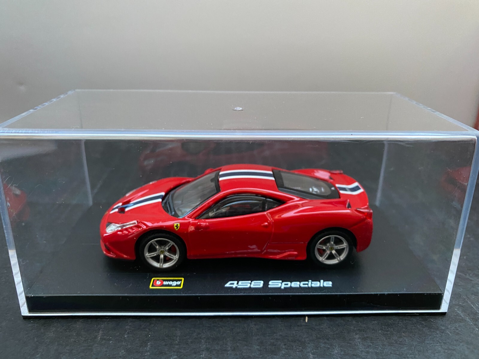 1/43 BBURAGO FERRARI 458 SPECIALE RED WITH STRIPES AND
