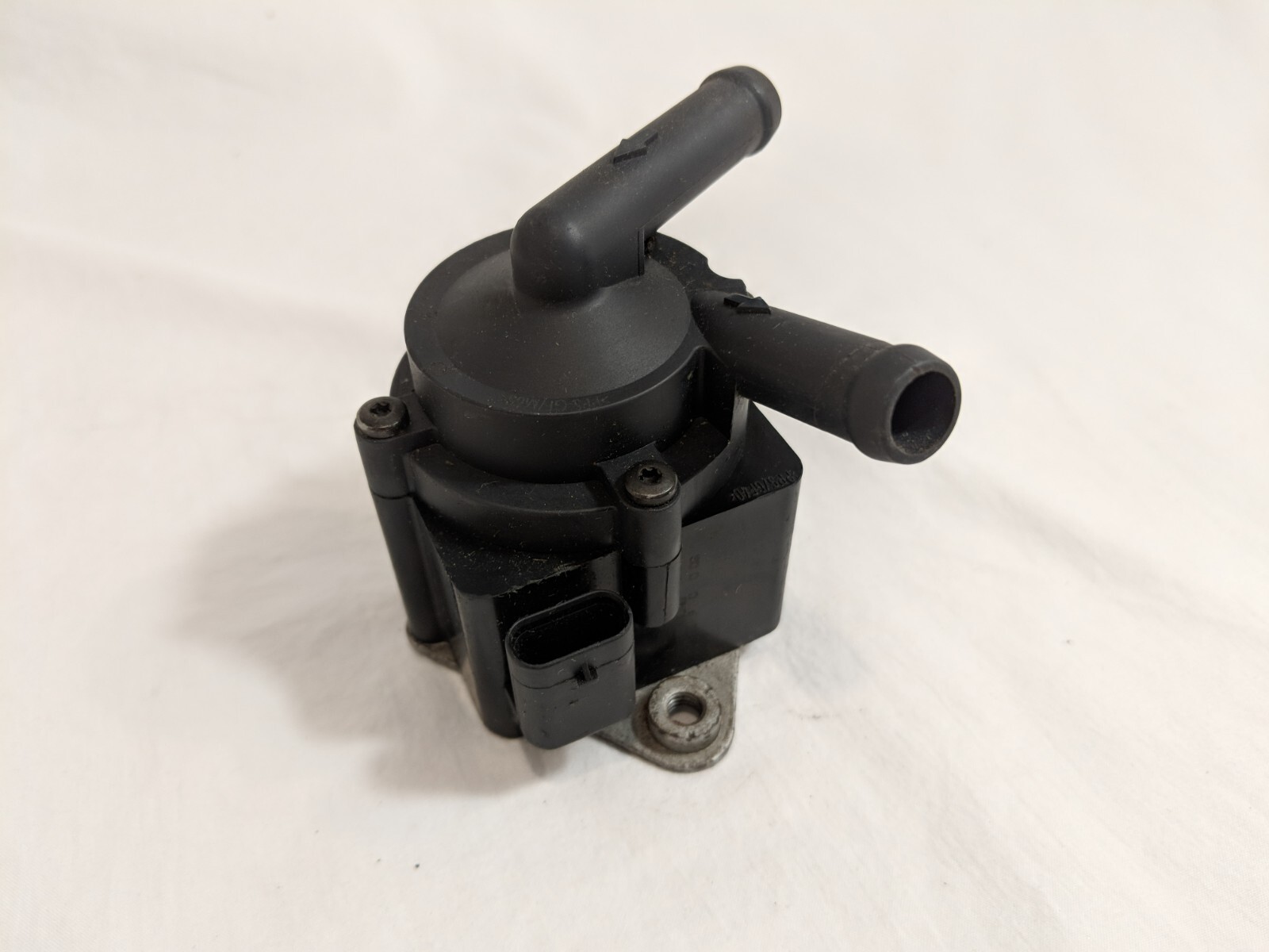 13-19 BMW 5 SERIES F10 AUXILIARY FUEL PUMP ENGINE COOLANT
