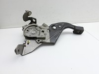 Toyota Previa Estima R3 00-05 Feststellbremse Parkbremse Pedal Bremse Toyota Previa Estima R3 00-05 01.07.2000 gebraucht Vorschau 2