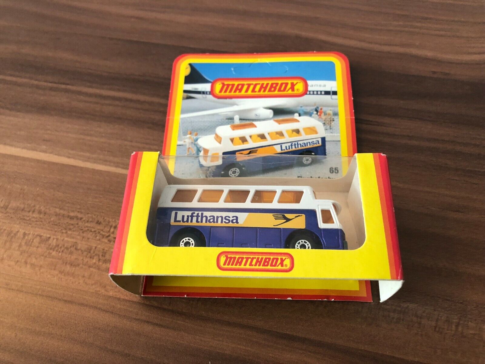 MATCHBOX 65 Lufthansa Flughafenbus - Made in England - NEU OVP