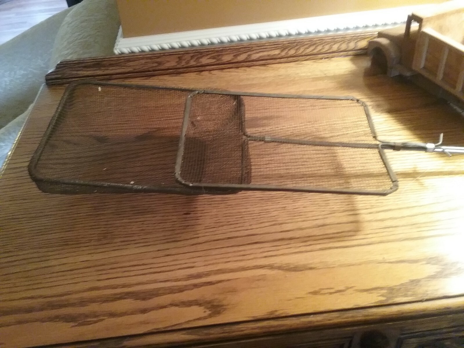 Antique pop corn maker