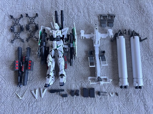 MG RX-0 Full Armor Unicorn Gundam Ver. KA 1/100 Model Kit