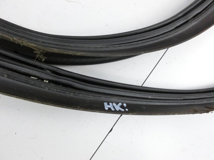 Mercedes W177 A200d 18-22 Lim Dichtung Rahmen für Heckklappe Kofferraum Mercedes W177 A200d 18-22 12.07.2019... Vorschau 3