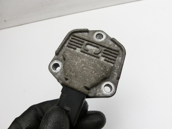 VW Touran 1T 06-10 CNG 2,0 80KW Sensor Motoröl Ölstandsensor VW Touran 1T 06-10 06.08.2007 1J0907660C gebraucht Vorschau 2