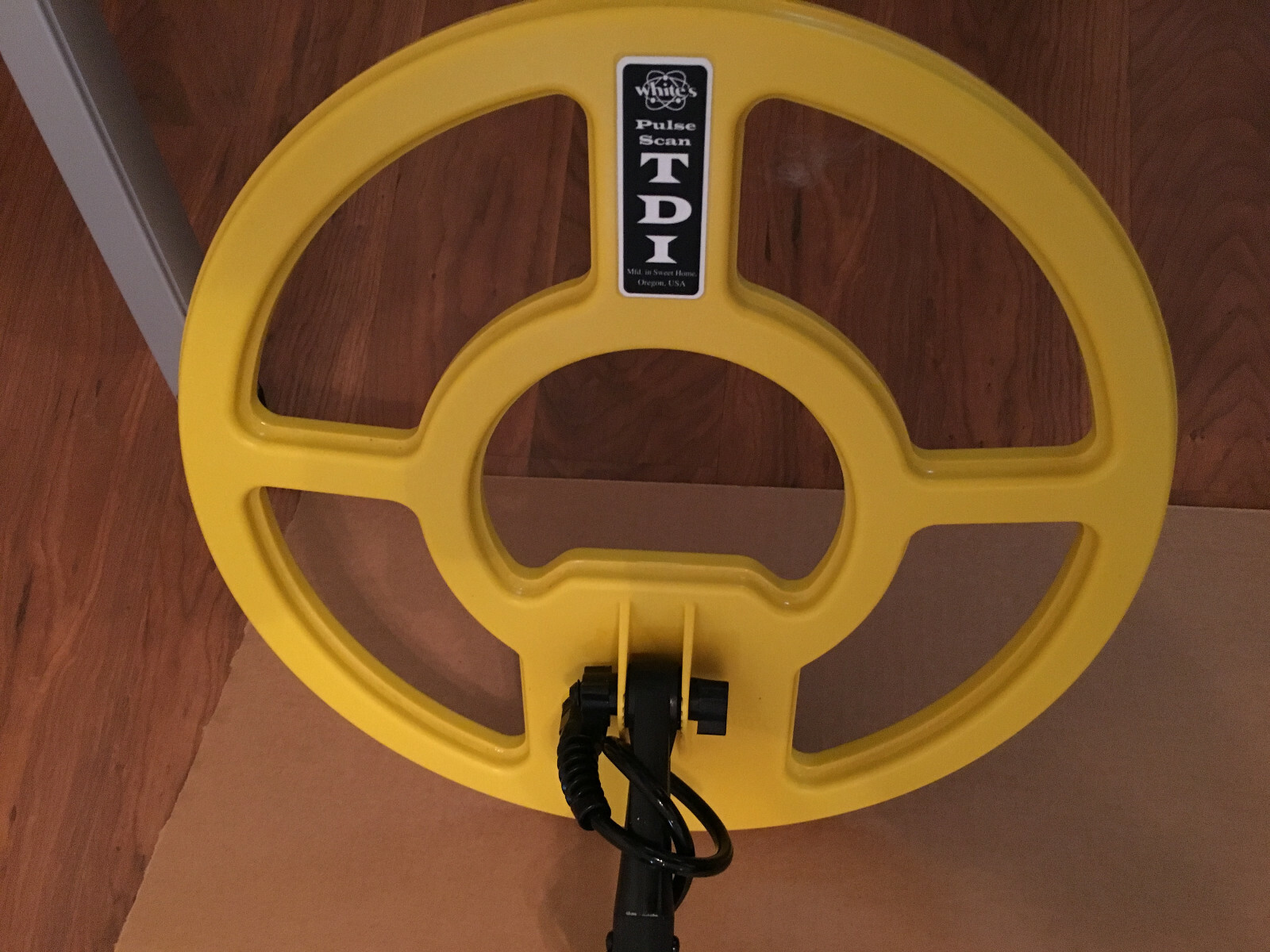 Whites BeachHunter TDI Pulse Induction Waterproof Detector - Warranty / used
