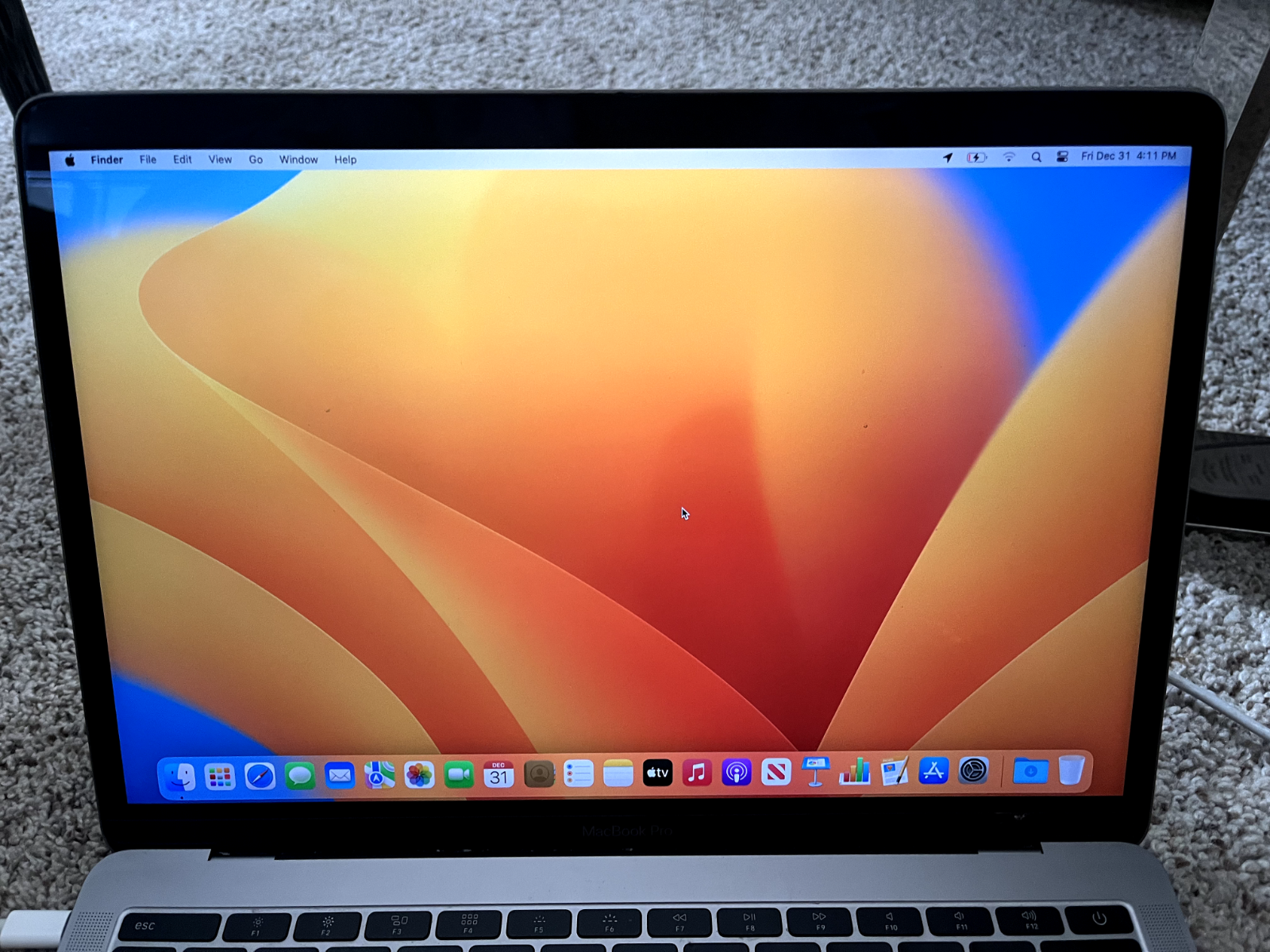 macbook pro 13-inch 2017 two thunderbolt 3 ports macbook pro 13-inch 2017 two thunderbolt 3 ports