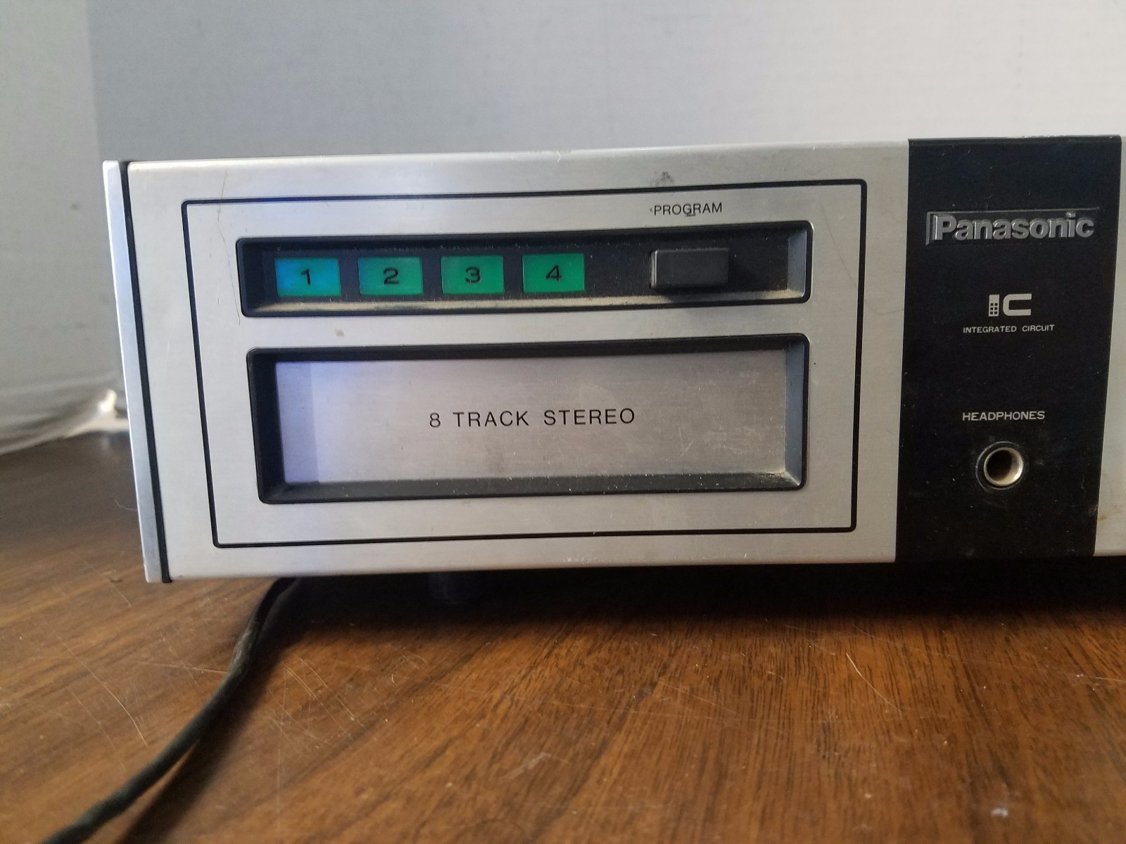 vintage panasonic model re-8030 am/fm stereo 8 track