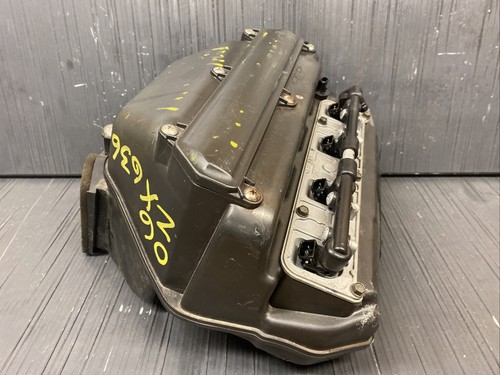 2005-2006 Kawasaki Ninja ZX6R Airbox assembly with injectors