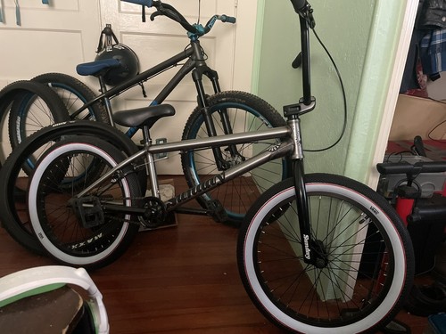 PAIR OF CULT BMX VANS 20 PAIR OF CULT BMX VANS 20