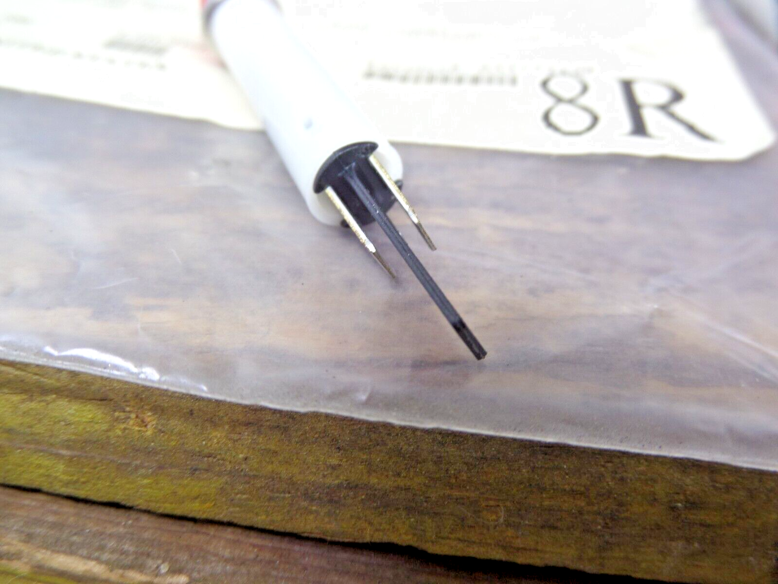 1 =IDI 2150QA1 Chicago Miniature Indicator Red Panel Mount Lamp 125VAC NEW DUTCH