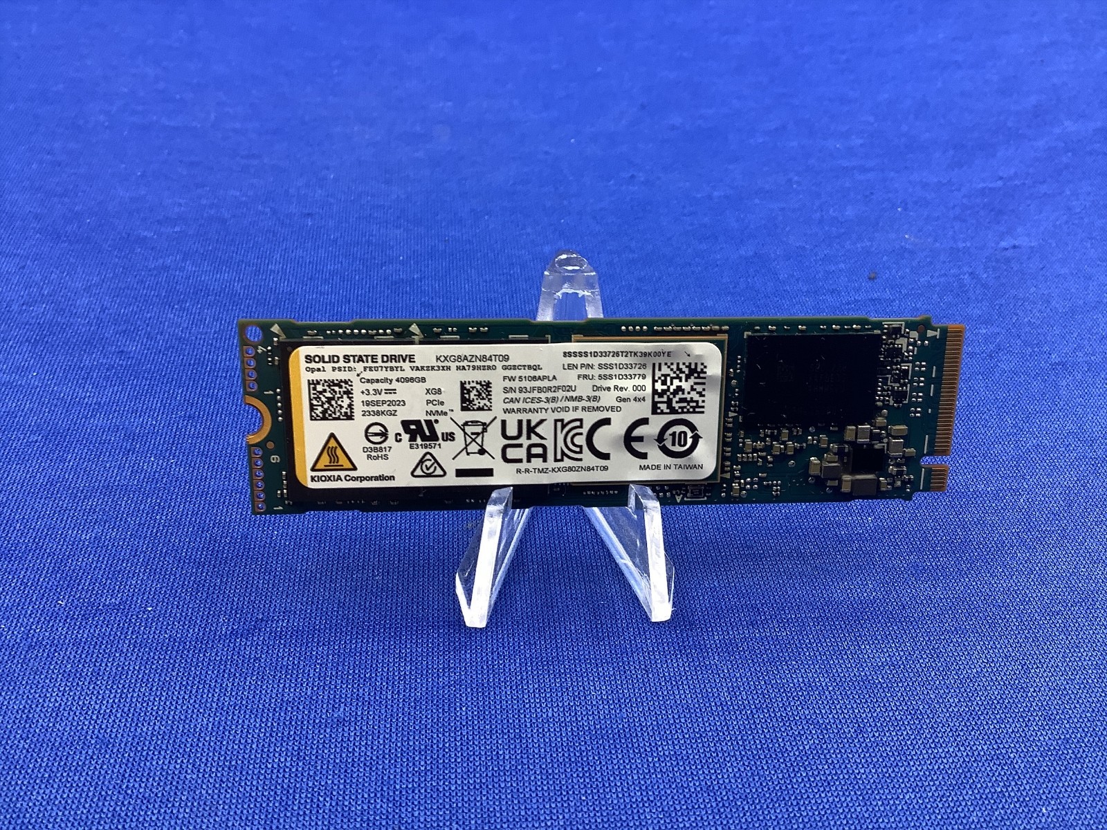 NVMe SSD 4個セット KXG8AZN84T09 Kioxia 4TB M.2 2280 PCIe 4.0 x4 NVMe internal