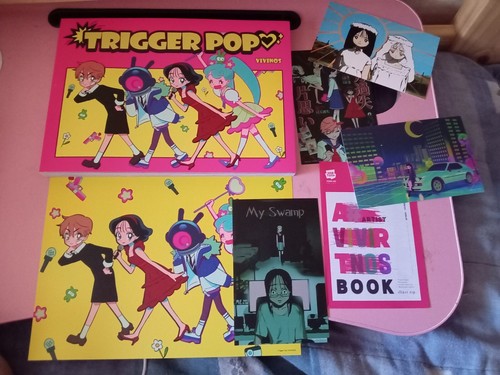 VIVINOS Artbook Trigger Pop Korean & Poster & Postcard Alien