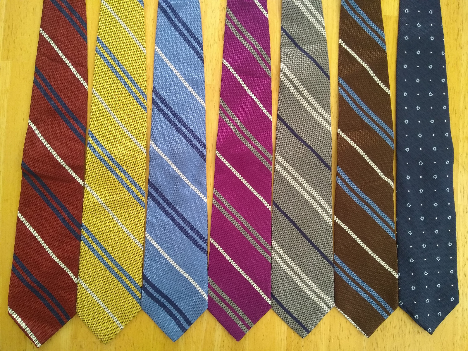 how long is a regular tie