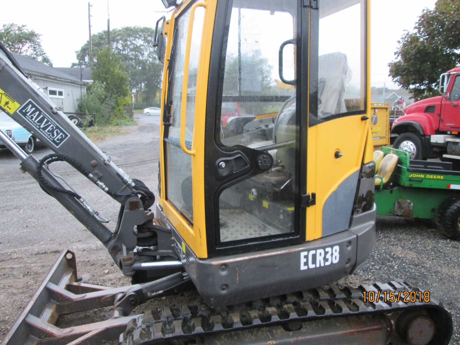 2013 VOLVO ECR38 MINI EXCAVATOR RUBBER TRACKS