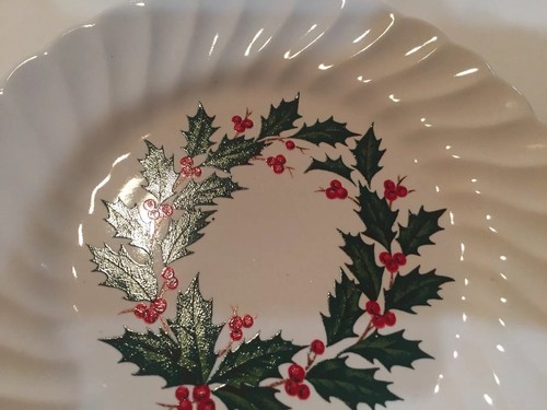 Christmas China Set Of Four Snack Plates Green Holly Wreath with Red Berries.