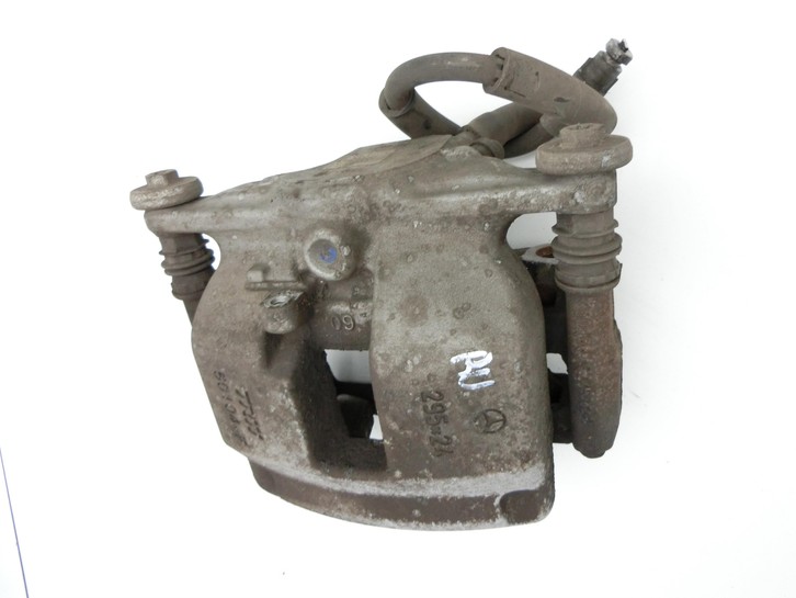 Mercedes S205 W205 14-18 1,6 115KW Bremssattel Bremszange Vorne Rechts 295x24 Mercedes S205 W205 14-18 16.04.2015... Vorschau 3