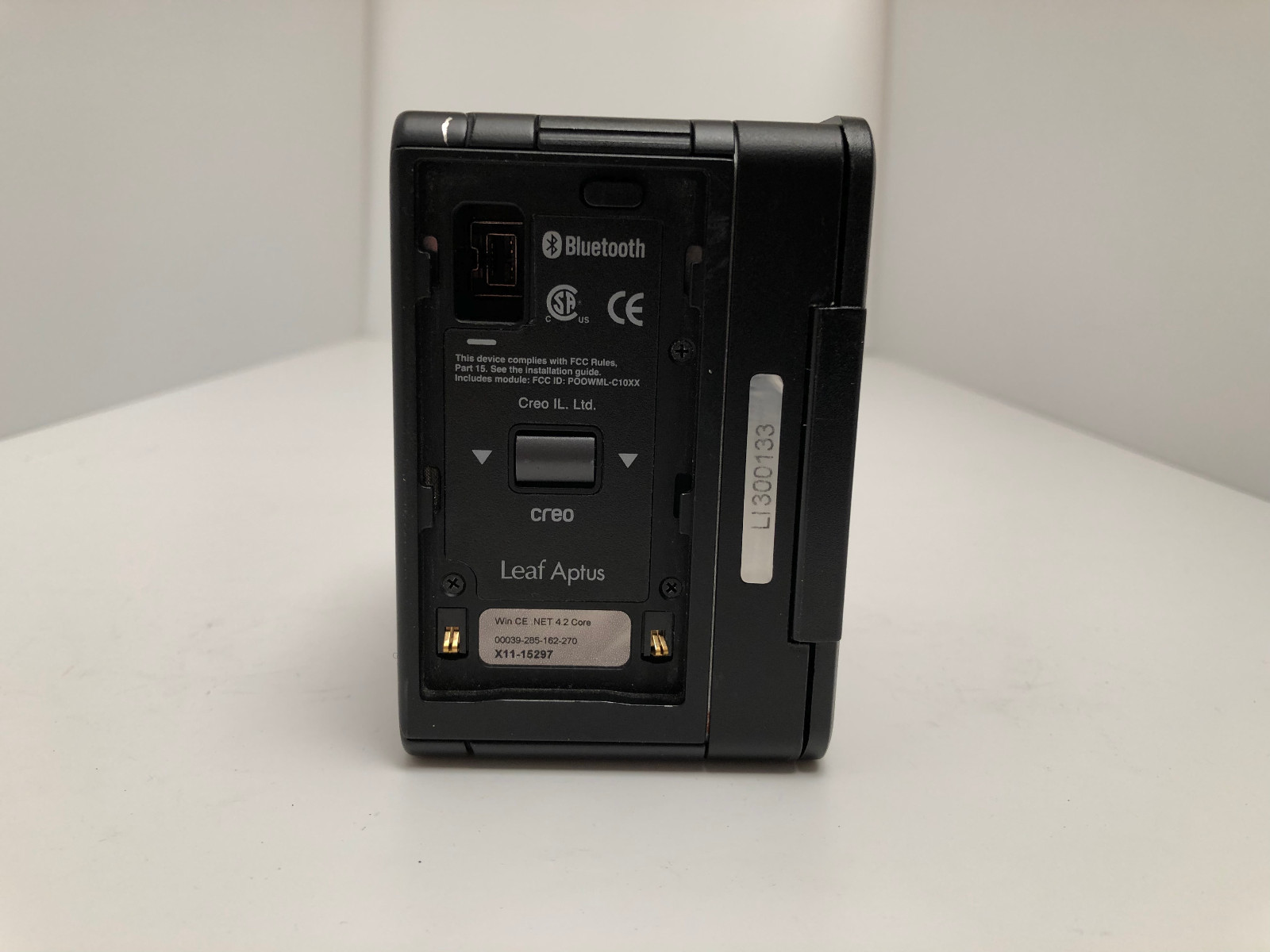 Mamiya Leaf DM28 Digital Back with Case, Battery, and Charger