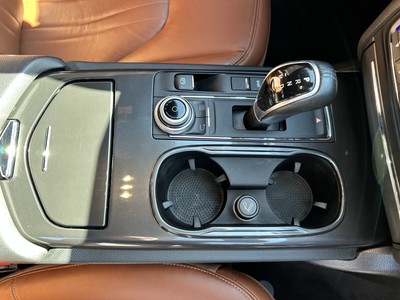 image 16 of interior