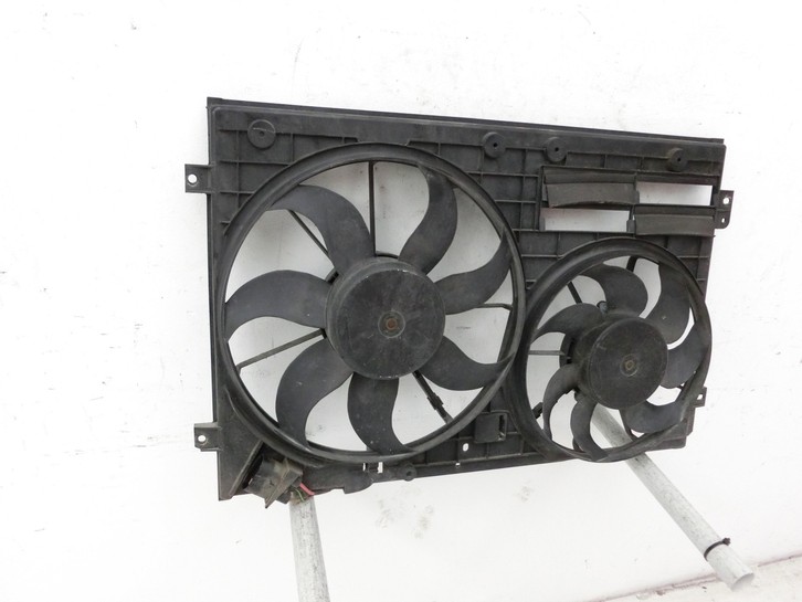 VW Passat CC 358 12-16 1,4 118KW Lüfter Ventilator f. Kühler VW Passat CC 358 12-16 10.04.2013 1K0959455FR gebraucht Vorschau 6