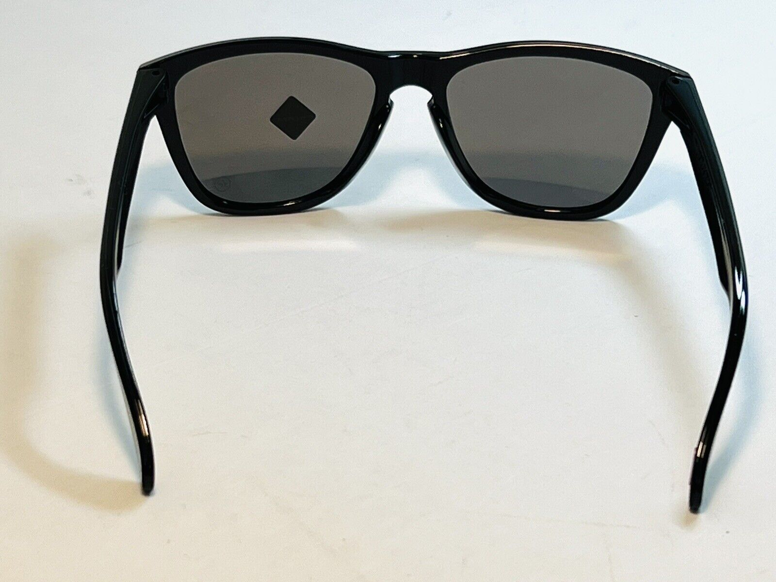 NEW OAKLEY FROGSKINS SUNGLASSES FRAGMENT YELLOW LIMITED NEW OAKLEY FROGSKINS SUNGLASSES FRAGMENT YELLOW LIMITED