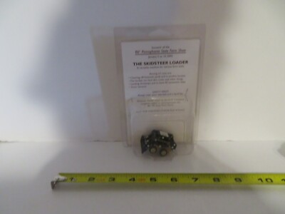 Ertl New Holland The Skidsteer Loader 86th PA Farm Show Souvenir 2002 MOC