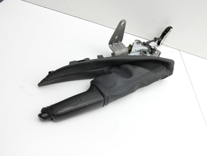 BMW E88 1er 11-13 Hebel Handbremse Feststellbremse Bremshebel BMW E88 1er 11-13 23.03.2011 6782749 34406782749 gebraucht Vorschau 2
