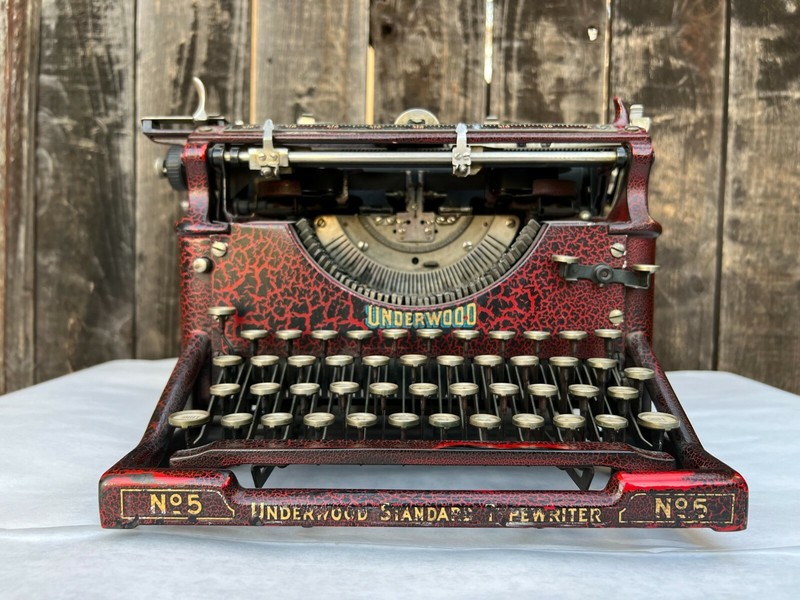 Underwood typewriter photos of Underwood 5 by year then serial number