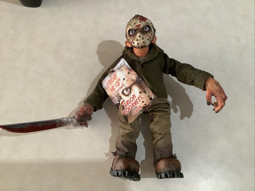 MEZCO 1/6 ジェイソン 13日の金曜日 Pt.7 リペイント Burst-A-Box Friday The 13th Part VII: Jason Voorhees | Mezco