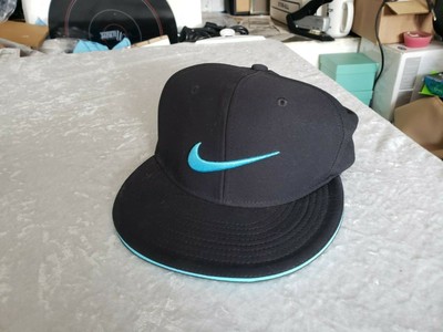 turquoise nike hat