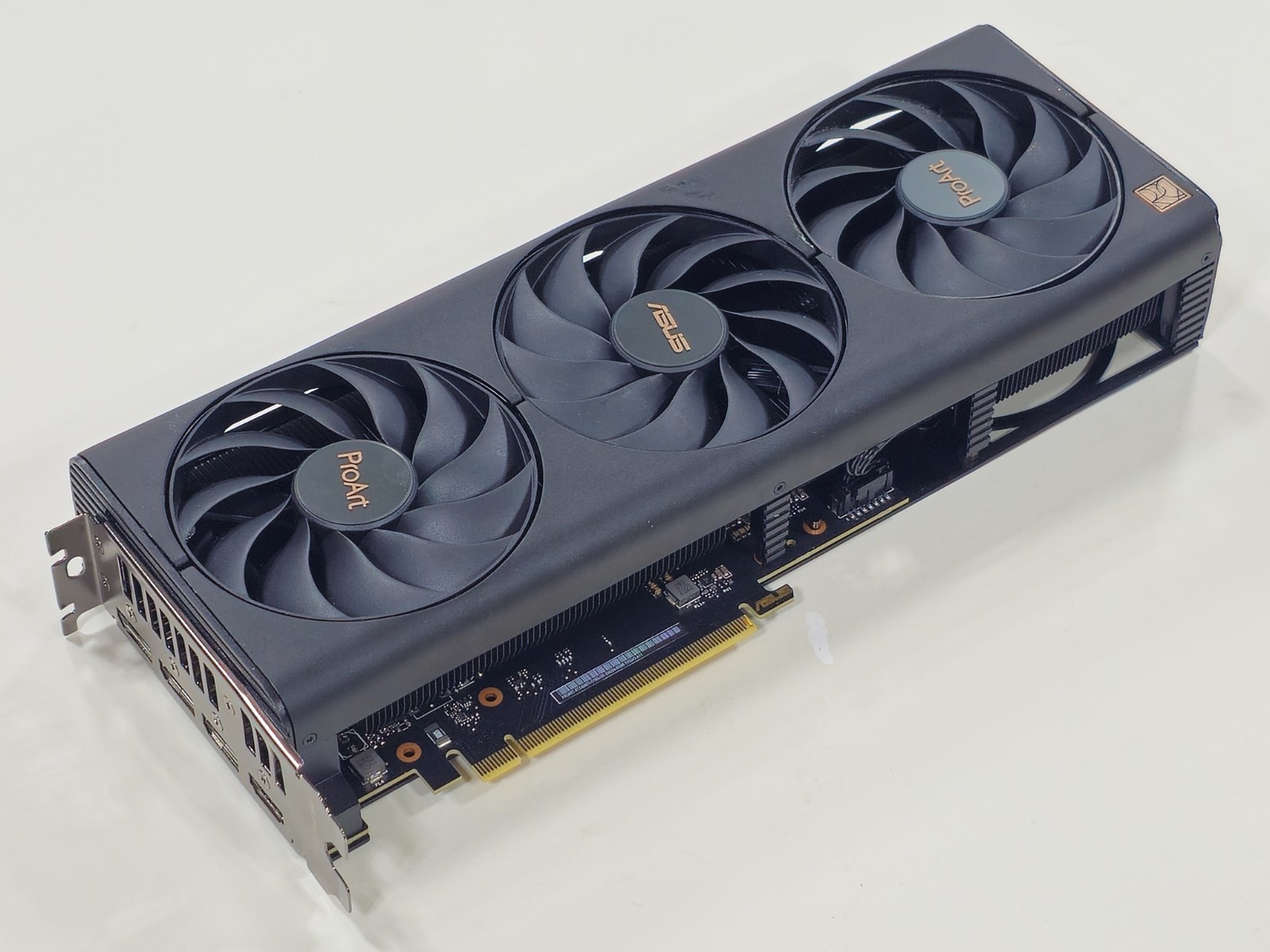 【ほぼ未使用】ASUS ProArt GeForce RTX 4060 OC Amazon.com: ASUS ProArt GeForce RTX™ 4060 OC Edition 8GB