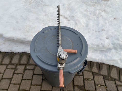 little wonder 30 inch electric hedge trimmer
